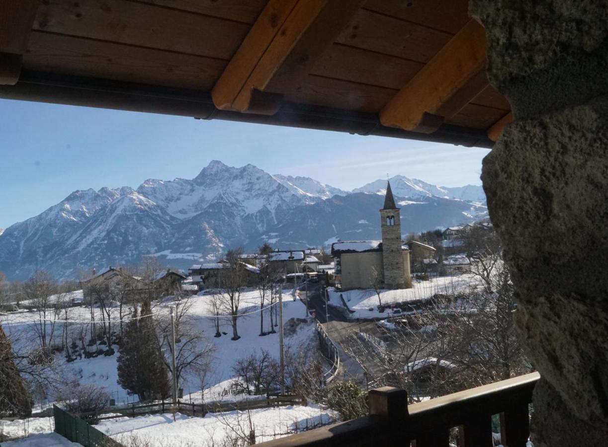 Attico Panoramico Con Soppalco Apartment Gignod ภายนอก รูปภาพ